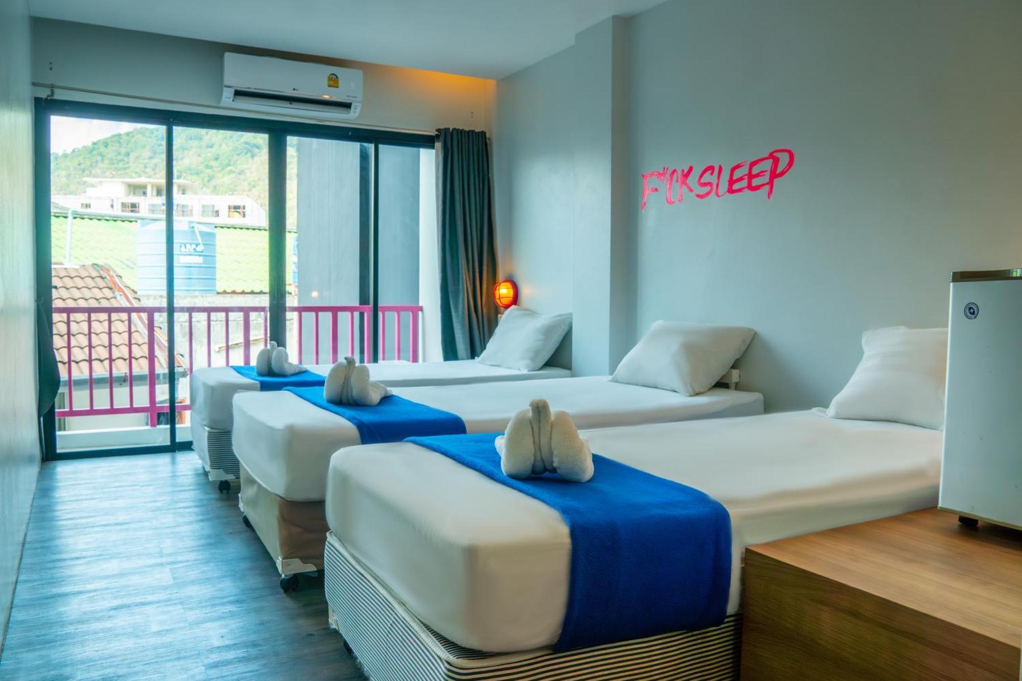 Hostel Slumber Surf Phuket Kata Zewnętrze zdjęcie