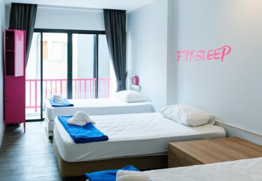Hostel Slumber Surf Phuket Kata Zewnętrze zdjęcie